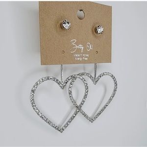 Heart Shape Backdrop Earrings (NWT)